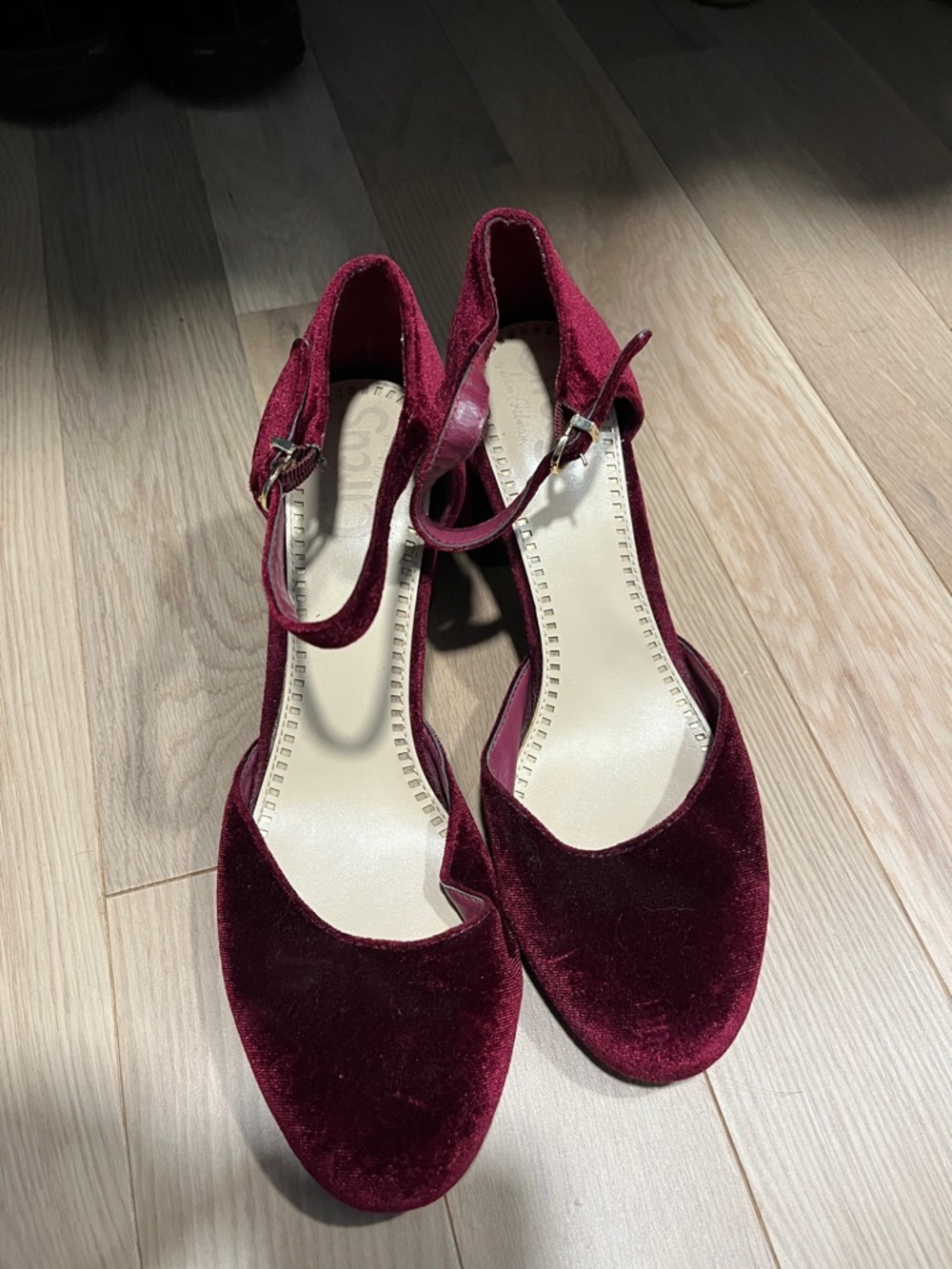 Circus by Sam Edelman Burgundy Velvet Ankle-Strap Heels size 8.5 - Picture 2 of 7